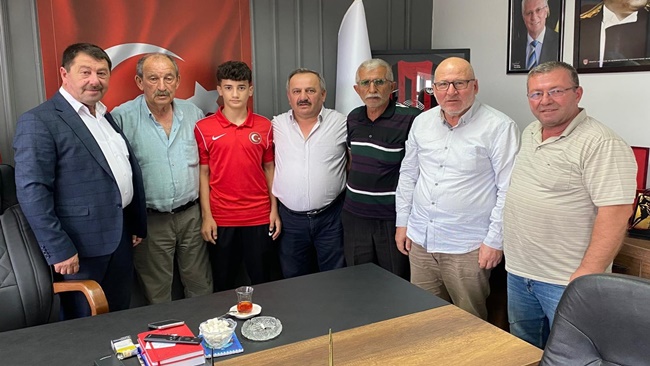 ÅžAHÄ°Nâ€™DEN BAÅžARILI SPORCUYA ALTIN!